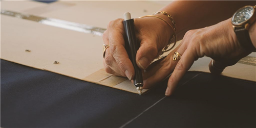 Formations professionnalisantes en maroquinerie Ecole des artisans - Millau, Aveyron, Occitanie